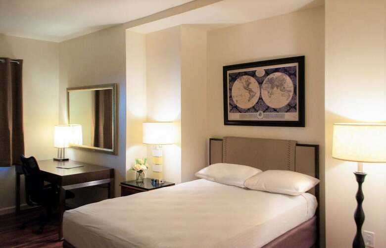 Hostal Anchor Pointe Inn