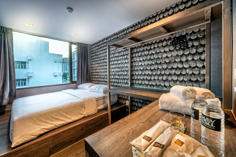 Hostal Happy Station Hostel