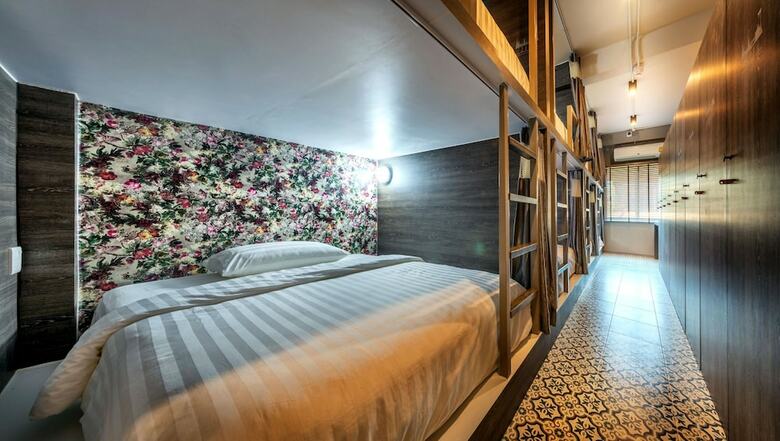 Hostal Happy Station Hostel