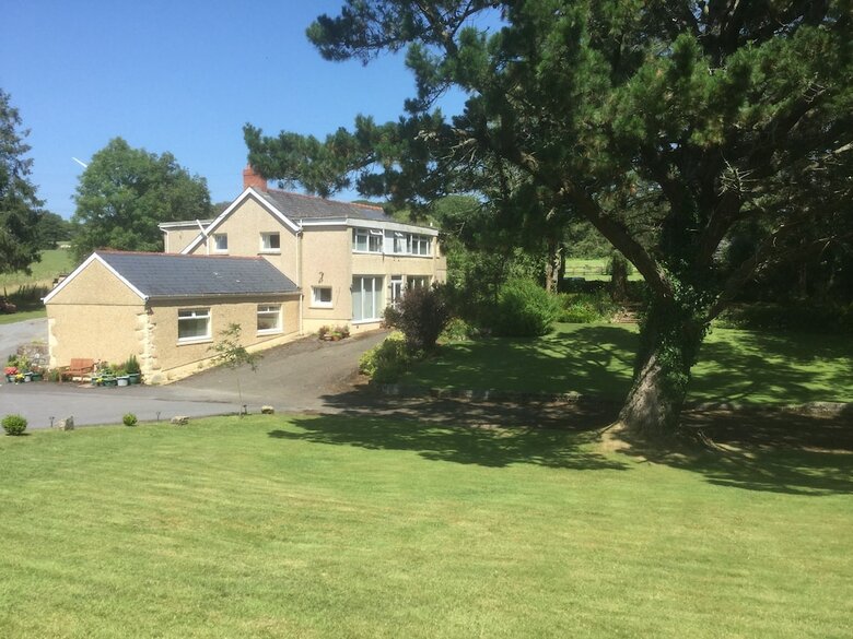 Hotel Pen-y-bont