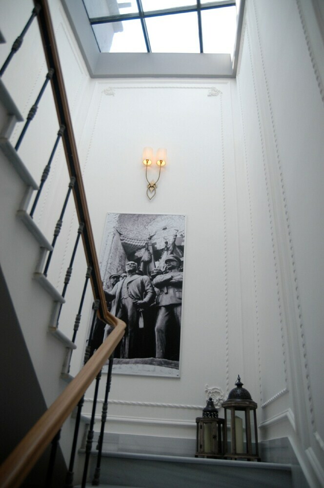Petros Hotel