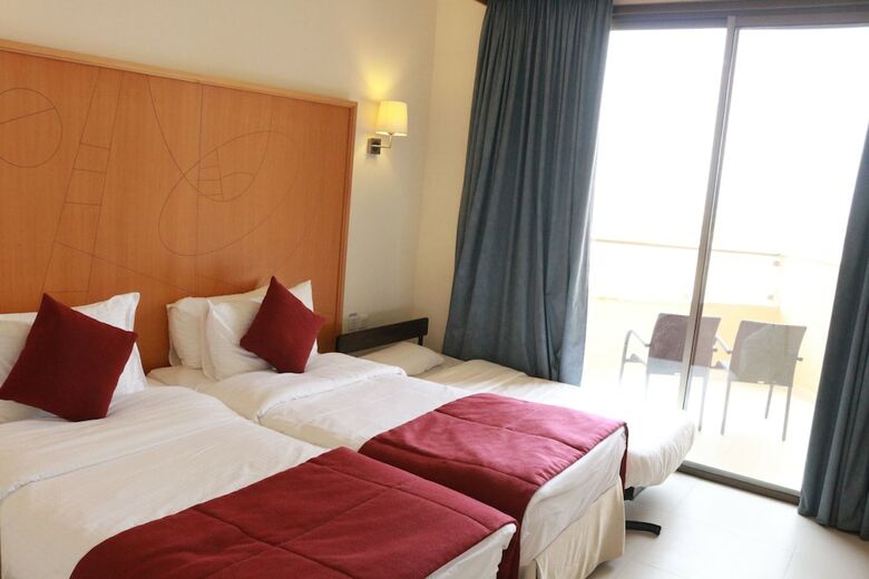 Hotel Ramada Resort By Wyndham Dead Sea