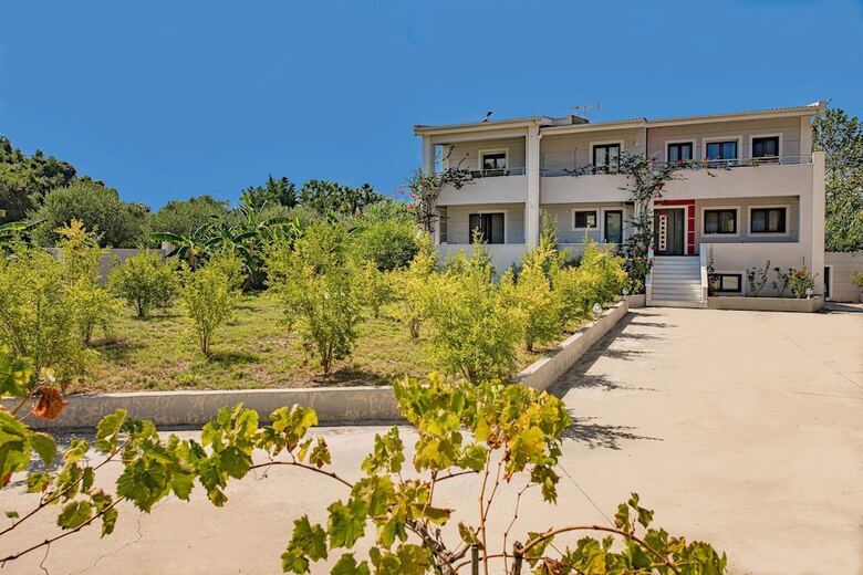 Apartamentos Coronis House