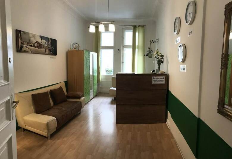 Hostal Green Hostel