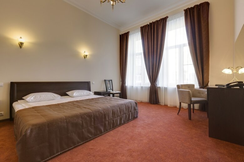 Hotel Solo On Liteyny