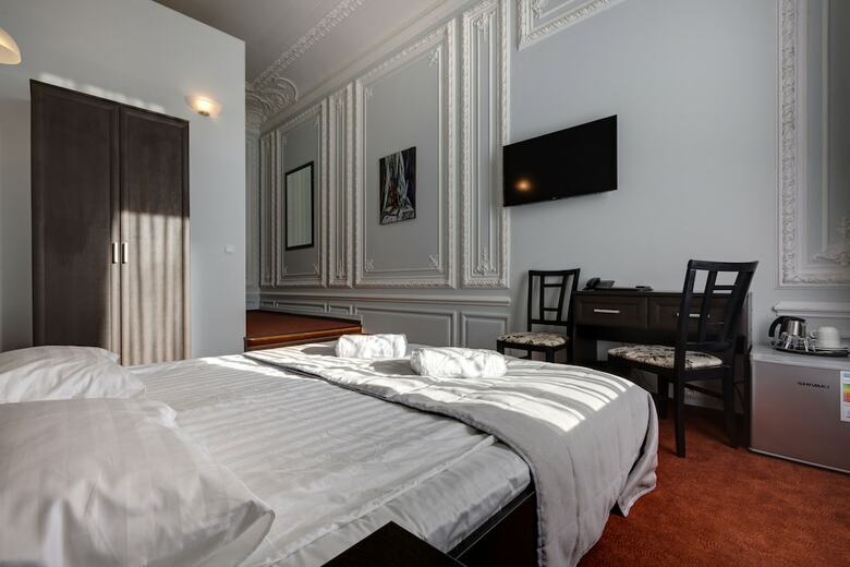 Hotel Solo On Liteyny