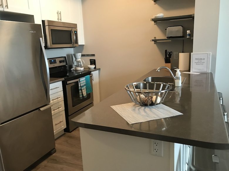 Apartamentos Contemporary Condo At Lake Ontario