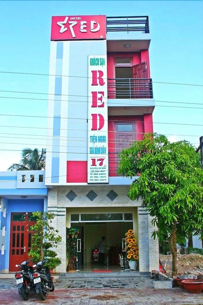 Red Hotel