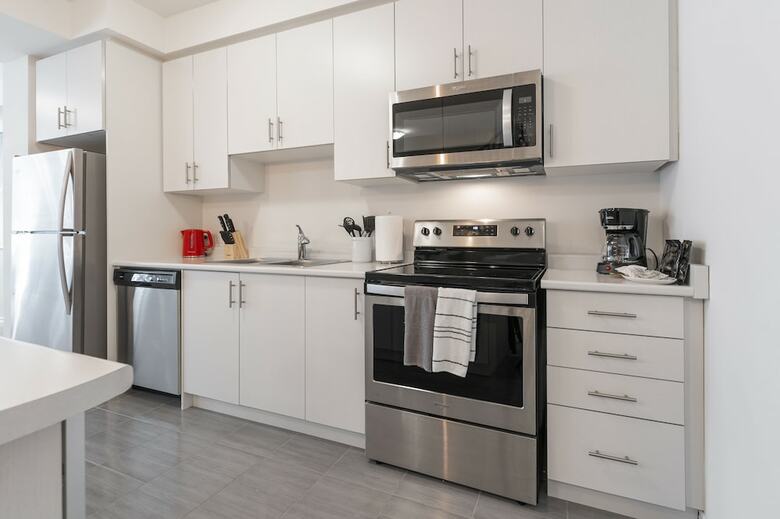 Gorgeous Brand New Spacious Town House