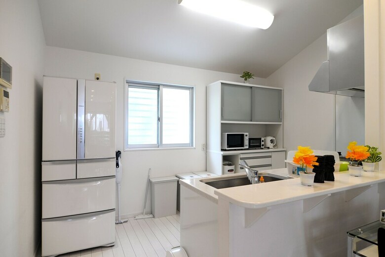 909 House