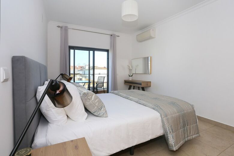 3 Bedroom Apartment With Pool