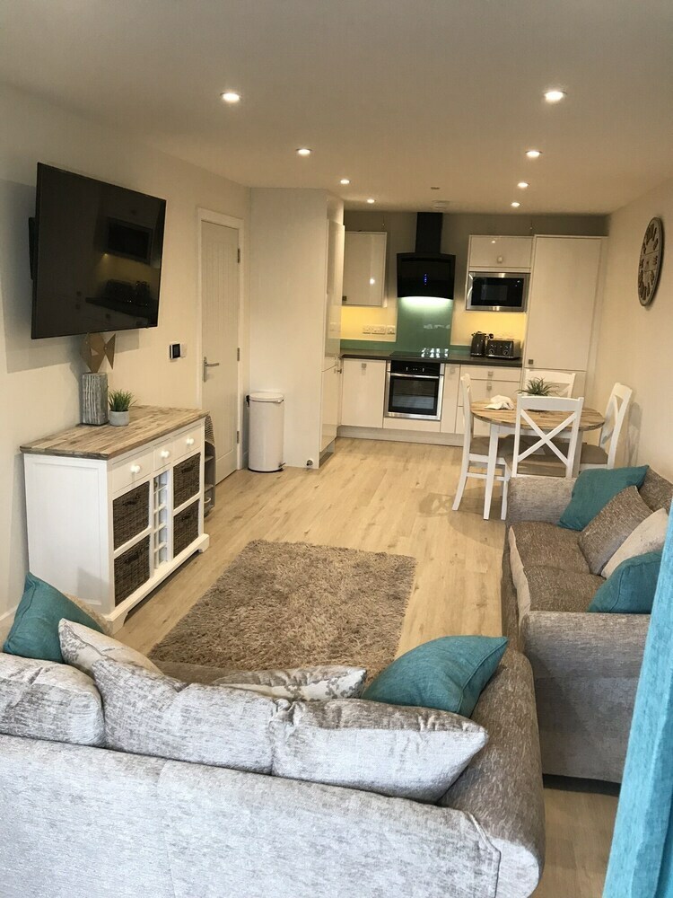 5 Star Rated 2-bed Apartment