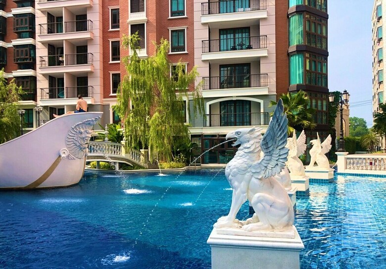 Espana Condo Pattaya By Jc