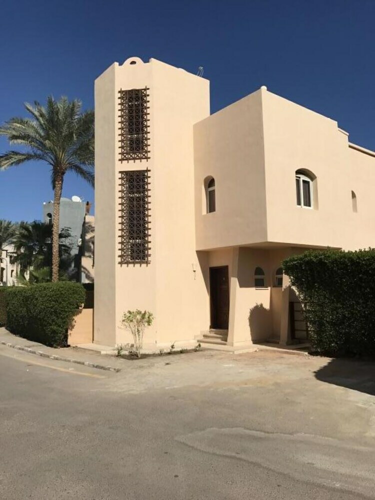4-bed Villa With Private Pool