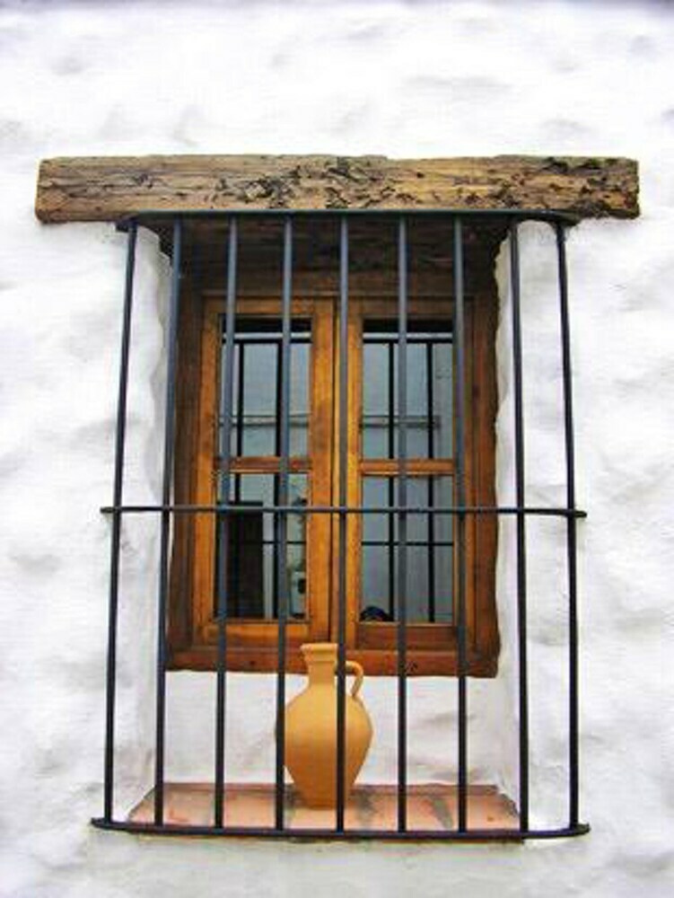 House With 2 Bedrooms In Benaocaz, With Wifi