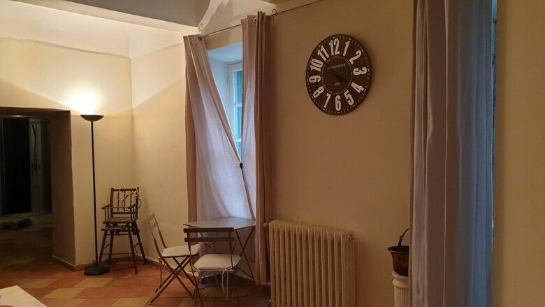 Apartment With One Bedroom In Grambois, With Wifi