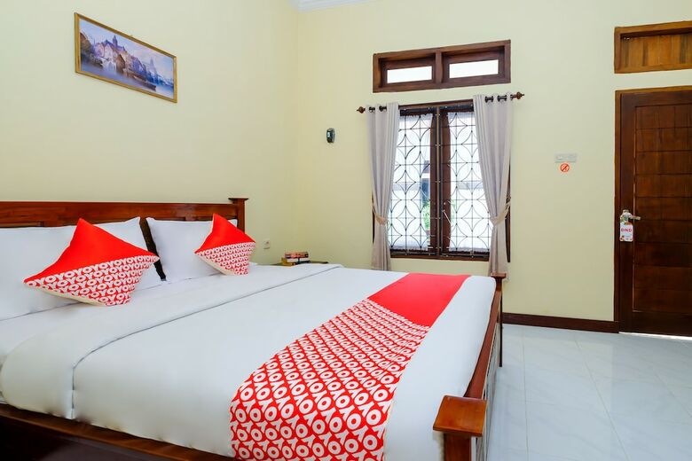 Hostal Oyo 2864 Mangsit Garden Homestay