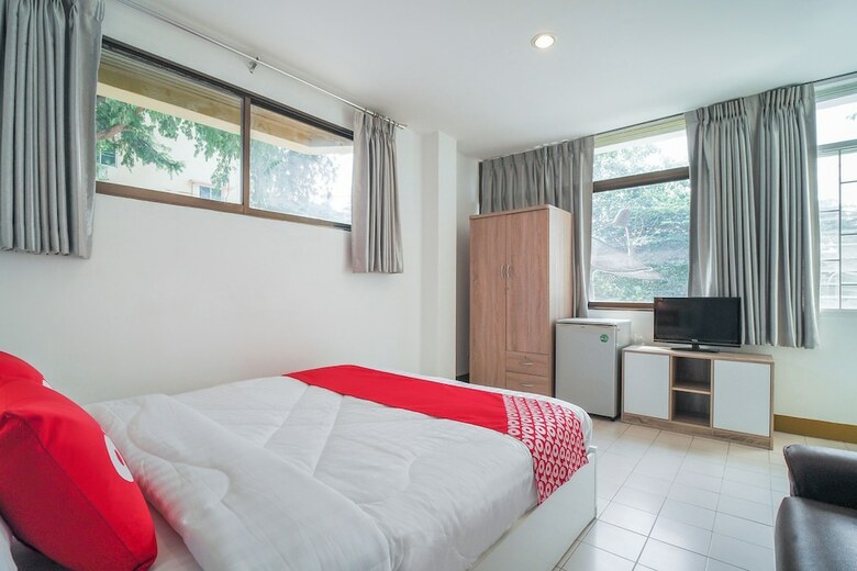 Hotel Oyo 648 Ake Apartment