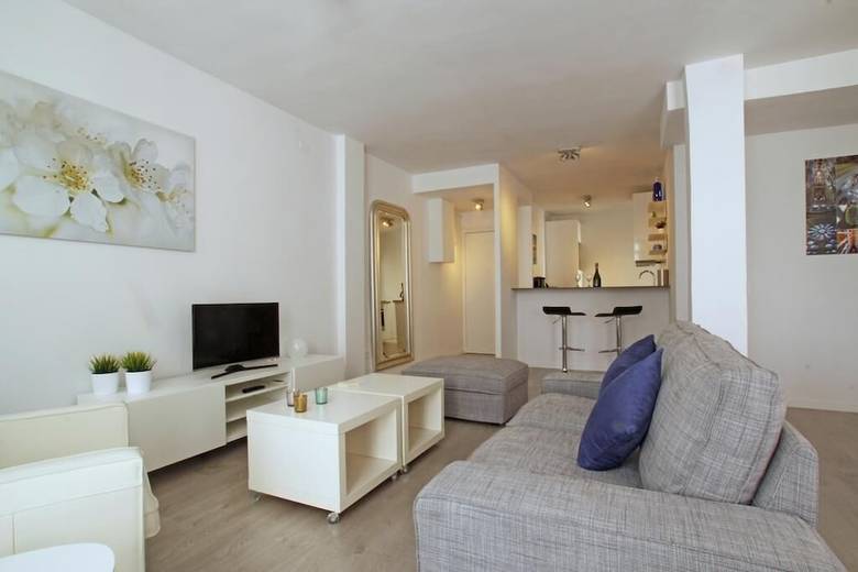 Warm Sands Apartment
