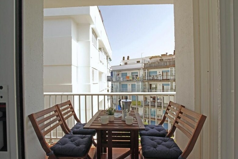 Warm Sands Apartment