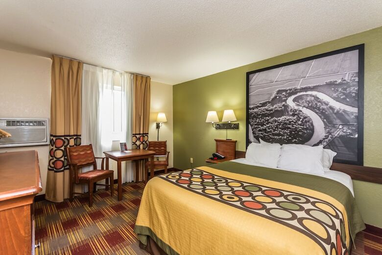 Motel Super 8 By Wyndham Grand Forks