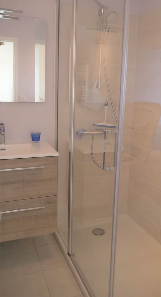 Maison Dans Le Centre De Saint Philibert