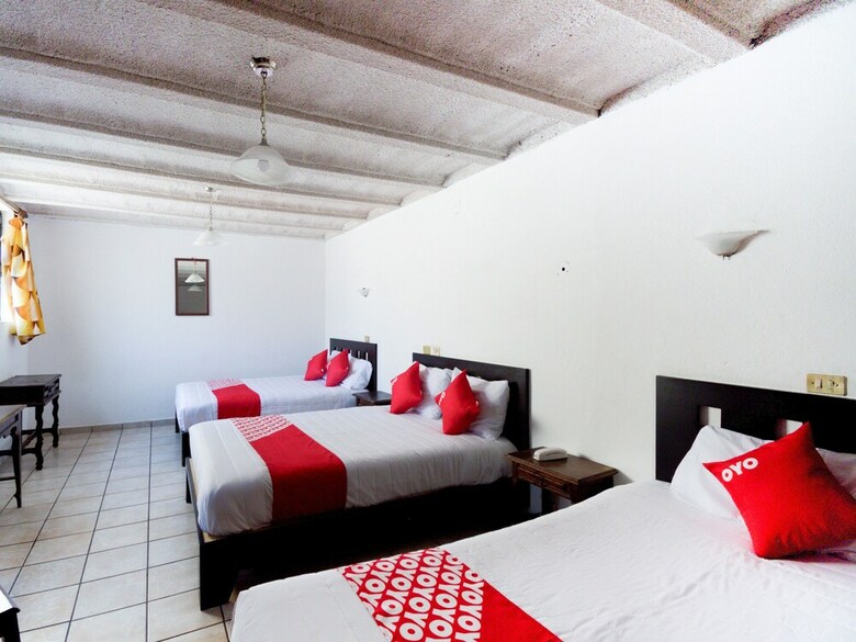 Oyo Hotel Montecarlo