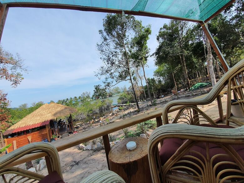 4k Camp Koh Rong
