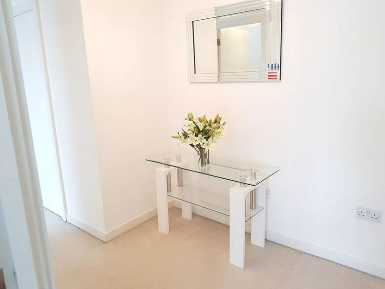 Apartamentos Point Pleasant � London 2 Bed Penthouse