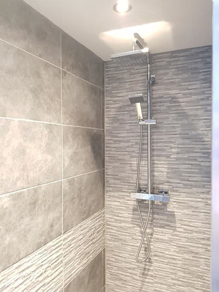 Apartamentos Point Pleasant � London 2 Bed Penthouse