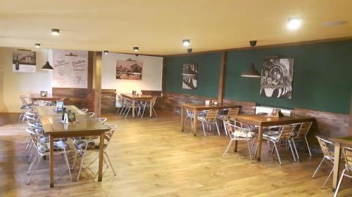 Hostal Victoria - Penzion & Restaurant