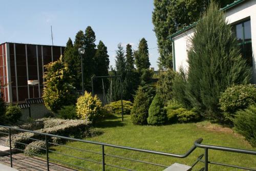 Bed & Breakfast Penzi�n Lux
