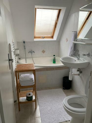 Hostal Penzion Holiday