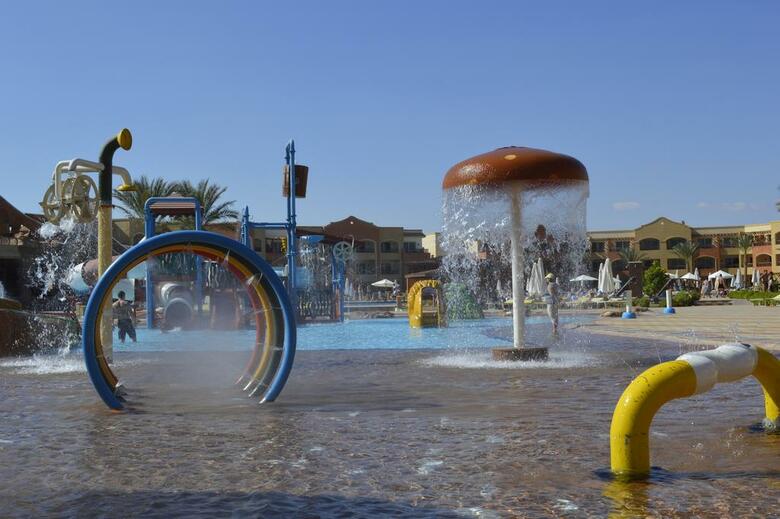 Hotel Regency Plaza Aqua Park And Spa Resort