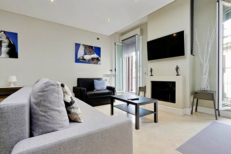 Spanish Steps Modern Apartment Balcony