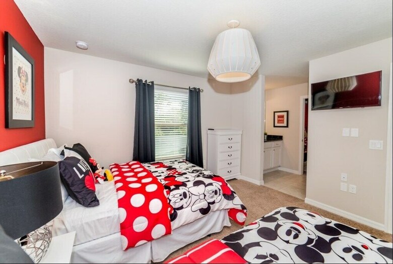 Stellar Disney Home