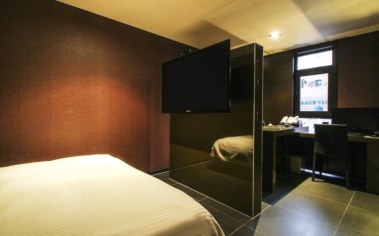 Yeoubi Hotel