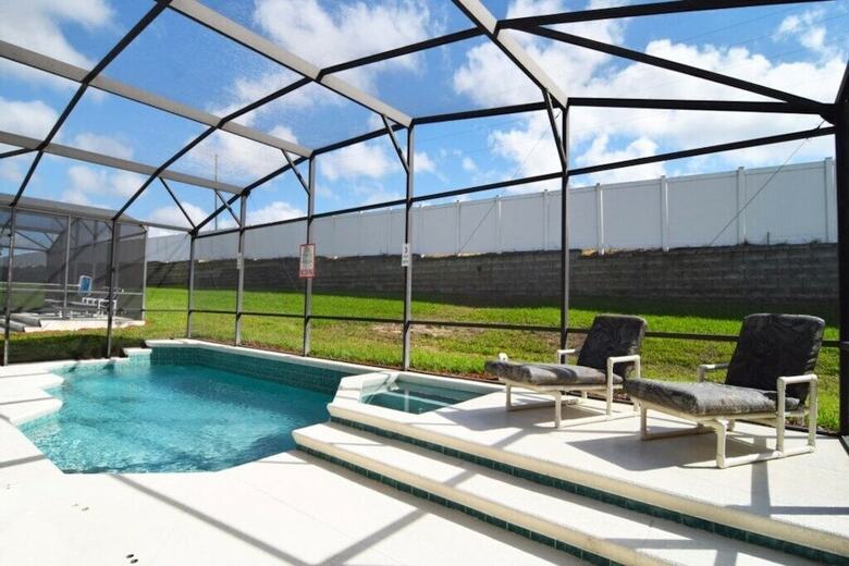Windsor Palms Beautiful Pool Home Only 2.5 Miles F