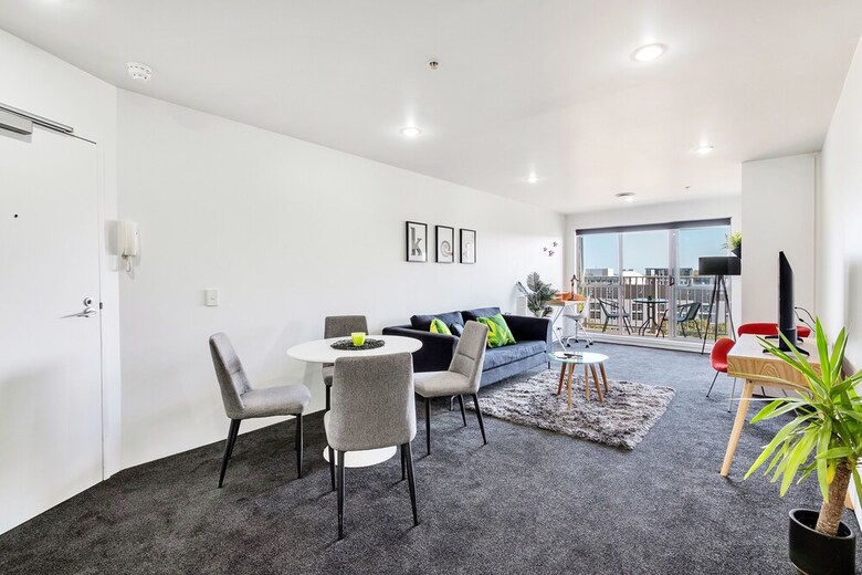 Stylish Central 2 Bedroom Apartment