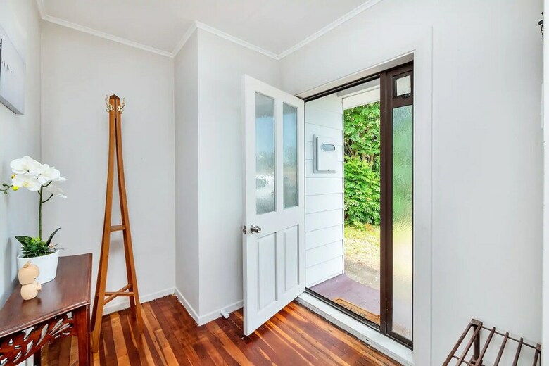 Kiwi Holiday Home Near Airport