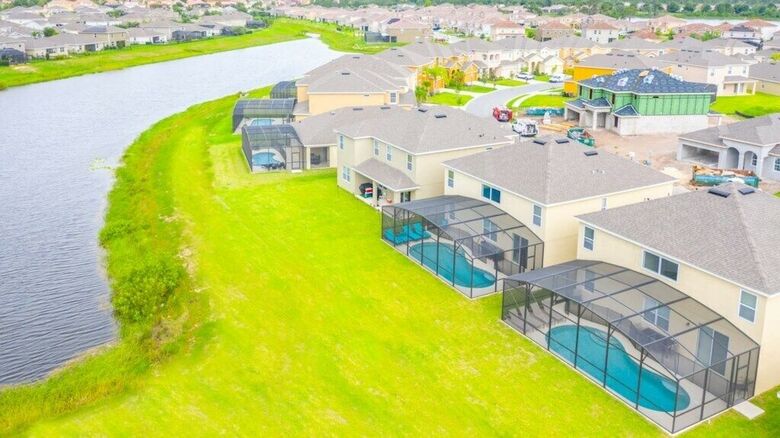 Villa Svv 003 - Providence Retreat 6 Bed Pool Home