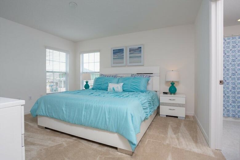 Villa Svv 003 - Providence Retreat 6 Bed Pool Home