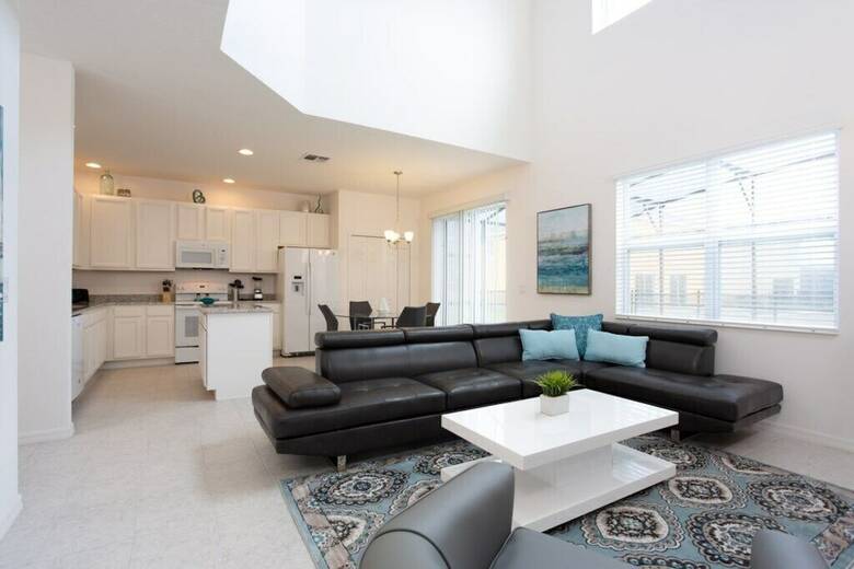 Villa Svv 003 - Providence Retreat 6 Bed Pool Home