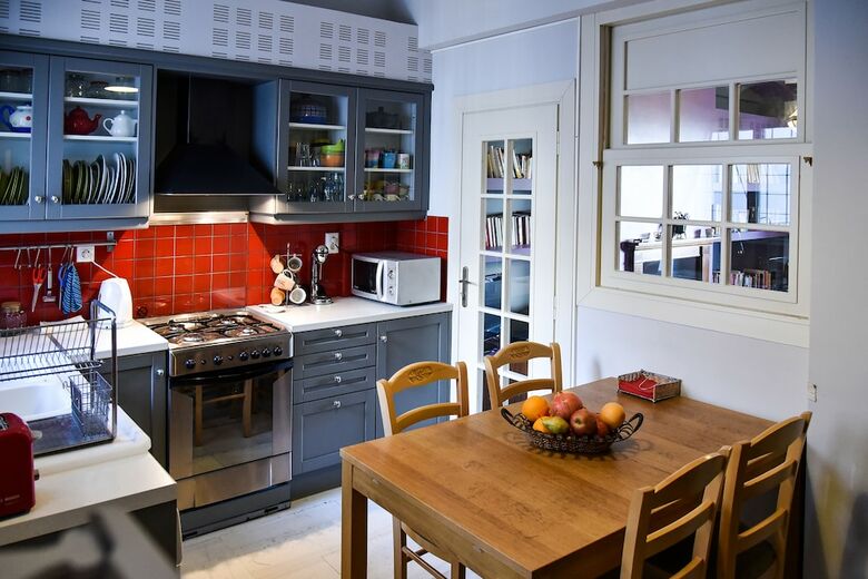 Family Apartment In Nea Smirni