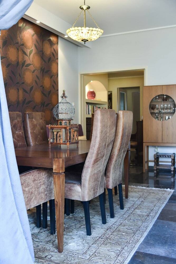 Family Apartment In Nea Smirni