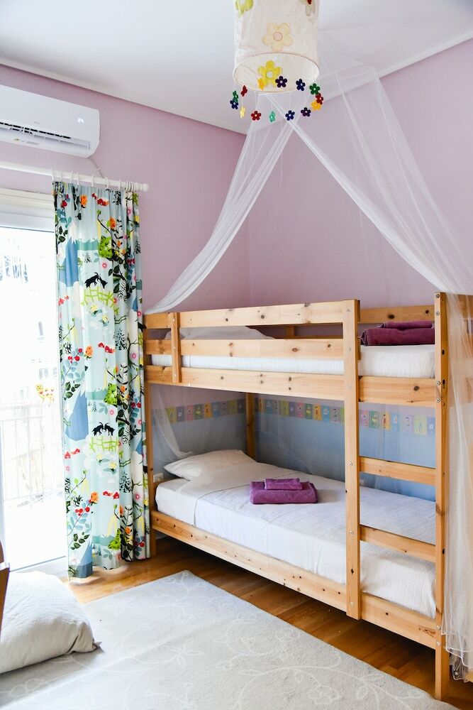 Family Apartment In Nea Smirni