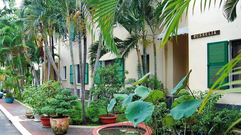 Aparthotel Saigon Village