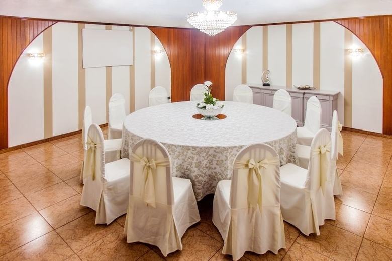 Hotel O Val Do Naseiro