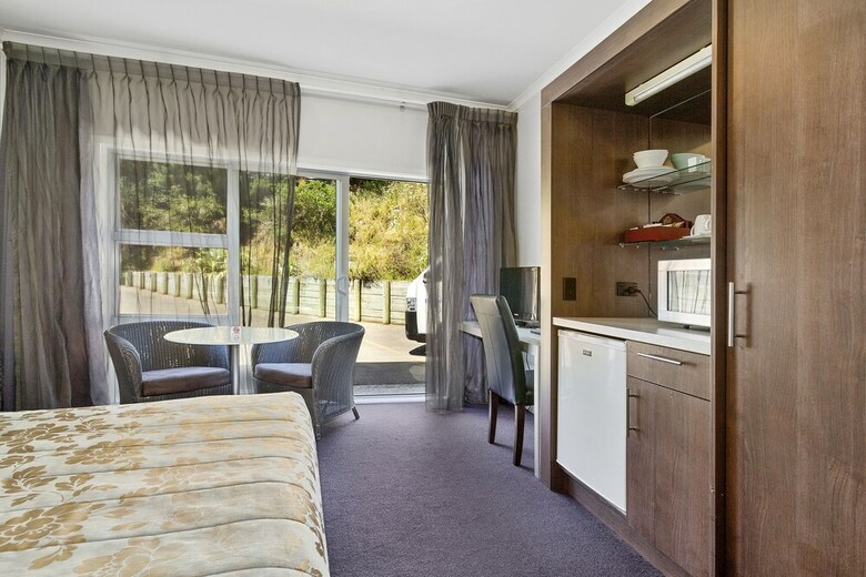 Amethyst Court Motorlodge