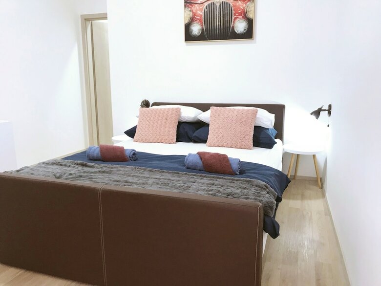Hotel Enero Old Town